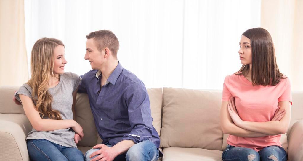 男人对老婆出轨不在意的心理分析？背后原因是什么？  第3张