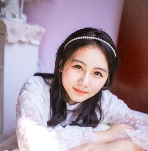 分手后忘不掉前任怎么办？是否应该主动求复合？  第2张