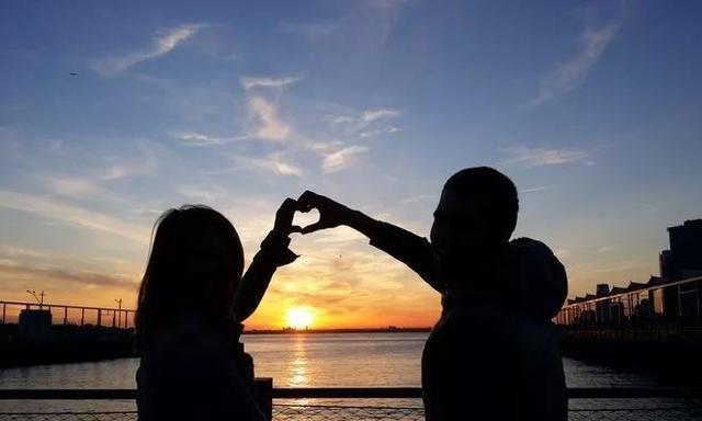 夫妻信任危机如何解决？增强信任感的有效方法是什么？  第1张