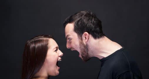 把闺蜜放在男友身边有多可怕？如何处理这种复杂关系？  第1张