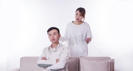 家庭矛盾升级为冷战或吵架时应如何解决？  第3张