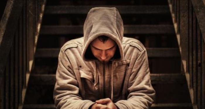 测试你为什么总被当做透明人？如何改善社交互动中的存在感？  第1张