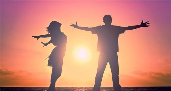 梦见和女人睡觉见红是什么预兆？梦境解析与含义  第2张