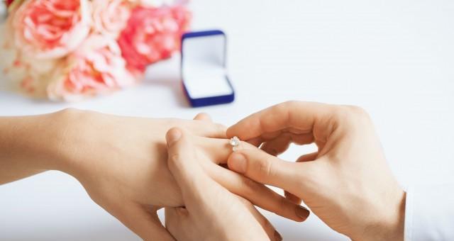 给女友买礼物能挽回感情吗？如何选择合适的礼物？  第1张