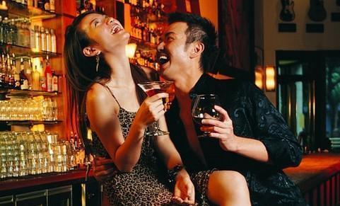 感觉男人不对劲你赶紧小心啦！？如何识别潜在的危险信号？  第2张