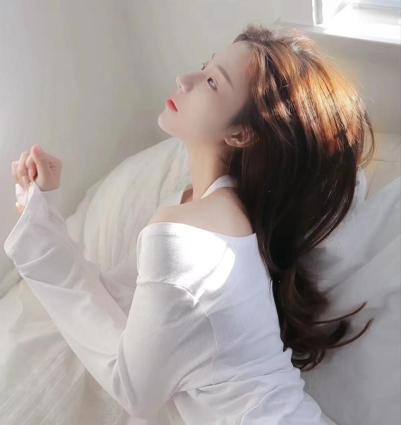 轻松掌握女孩聊天技巧（百试不爽的聊天话题）  第1张