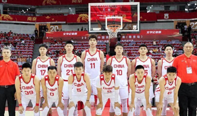 中国男篮20分大胜！廖三宁13+6+4，程帅澎高效，他让人又爱又恨  第1张