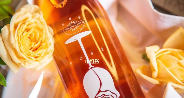 如何成为一个迷人可爱的女人（15个实用技巧）  第1张
