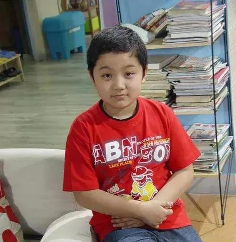 杨紫“弟弟”打卡武汉苍蝇馆，全程黑脸差评连连，网友：故意报复  第7张
