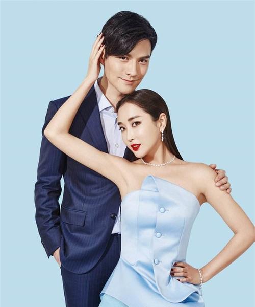 杜若溪孕照曝光严屹宽亲吻爱妻孕肚超幸福？明星孕期生活如何保持幸福？  第1张