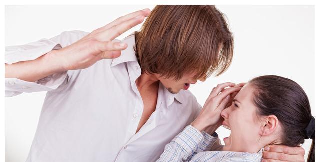 男人在恋爱中最想隐藏的三个隐私是什么？如何发现并处理这些问题？  第1张