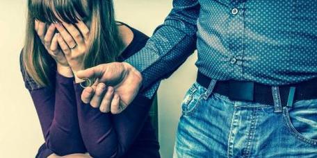 婚外情被发现后如何应对？如何处理配偶的愤怒情绪？  第1张