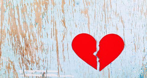 如何以坚定态度挽回同居男（挽回同居男需要做的事情和技巧）  第1张