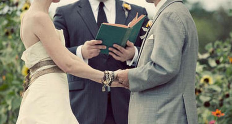 婚后没有掌握财政大权的问题（为什么夫妻需要共同管理财务）  第1张