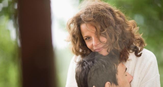 出轨并非终点，挽回爱情还有可能（探讨出轨人员如何挽回已失去的爱情）  第2张