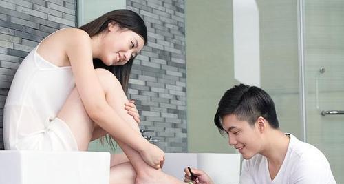 如何试探你的妻子是否出轨(用这些方法来查探她是否忠诚) 第1张 如何试探你的妻子是否出轨(用这些方法来查探她是否忠诚) 第1张