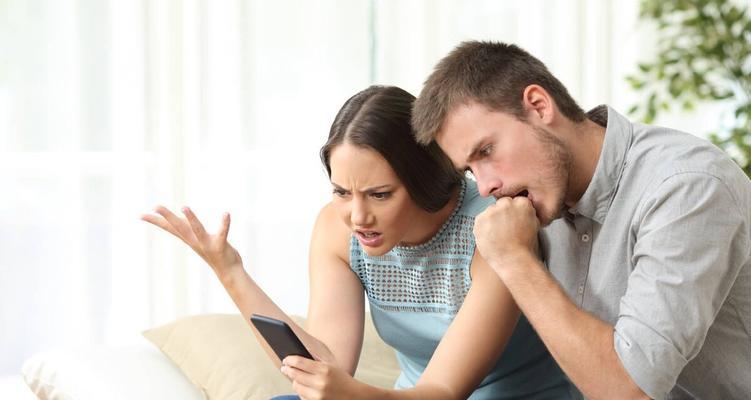 如何试探你的妻子是否出轨(用这些方法来查探她是否忠诚) 第2张 如何试探你的妻子是否出轨(用这些方法来查探她是否忠诚) 第2张