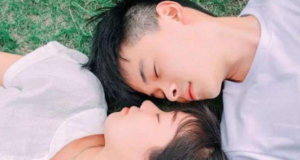 如何巧妙挽回相亲对象聊什么好（重建沟通桥梁）  第1张