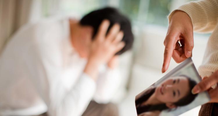 老公出轨如何应对（妻子必须掌握的应对策略）  第3张