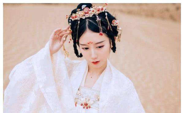 2024年2月份最受月老眷顾的星座女（解析12星座中最适合在二月份谈恋爱的女性特质）  第1张