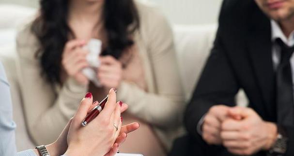 如何拯救夫妻感情（重燃婚姻生活的方法与技巧）  第2张