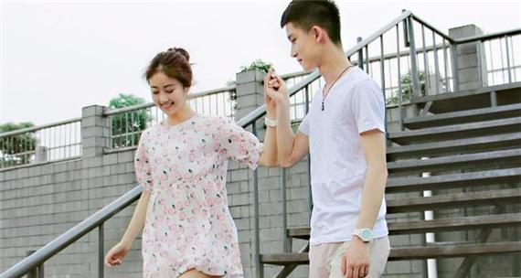 异地恋男友不理我怎么办（距离拉远心距）  第1张