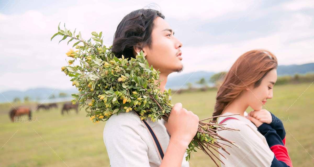 异地恋必备——如何处理有人追我女友的情况（三招教你轻松挽回你女友的心）  第1张