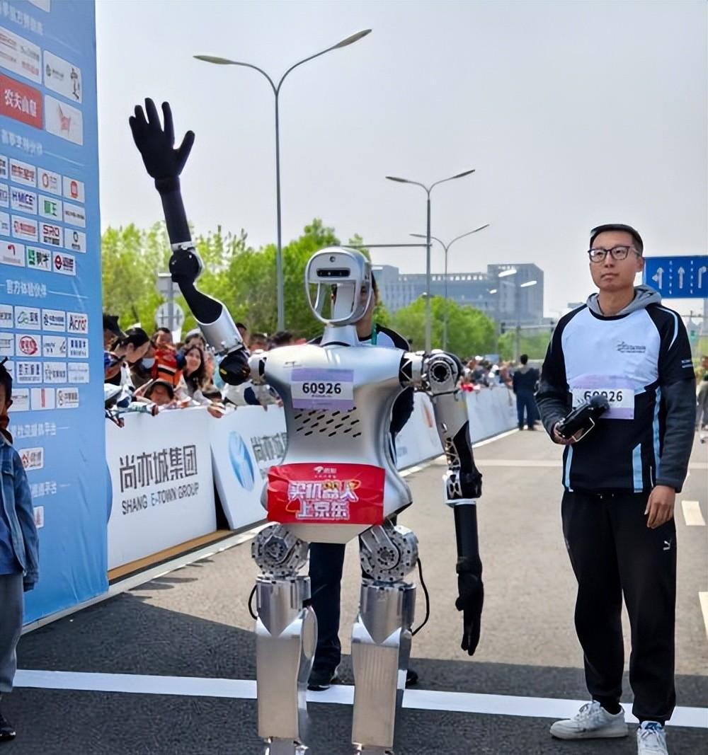 春晚5大看点曝光！蔡明回归，机器人跳舞升级，一位美国巨星加入  第14张