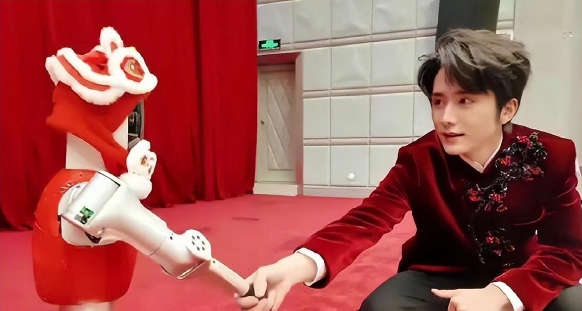 春晚5大看点曝光！蔡明回归，机器人跳舞升级，一位美国巨星加入  第15张