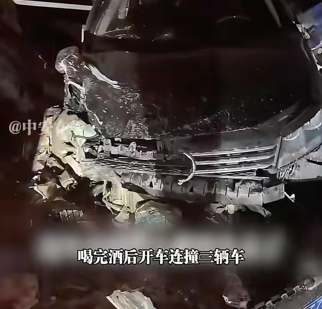 毕业生租车酒驾后续！致4辆车报废，淡定称"我爸一会来"已被带走  第2张